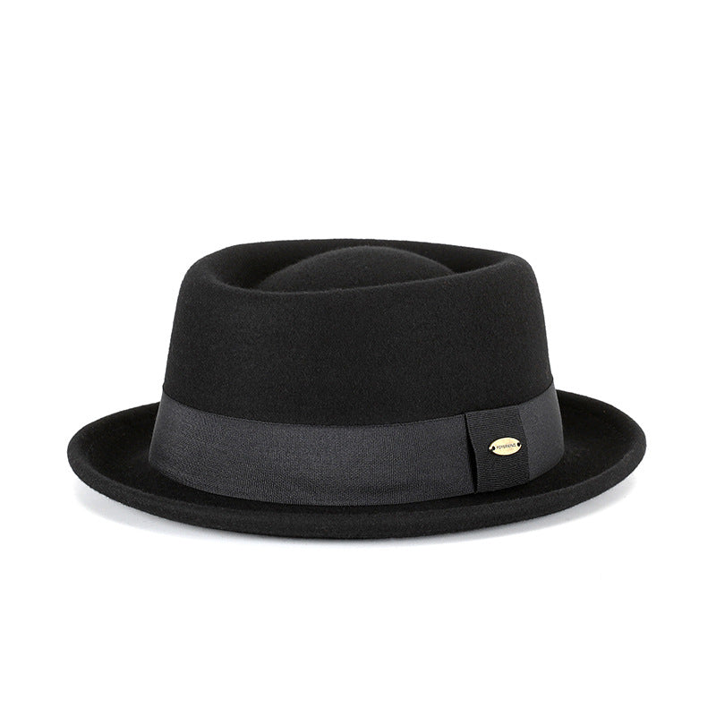 Chapeau vintage concave-convexe