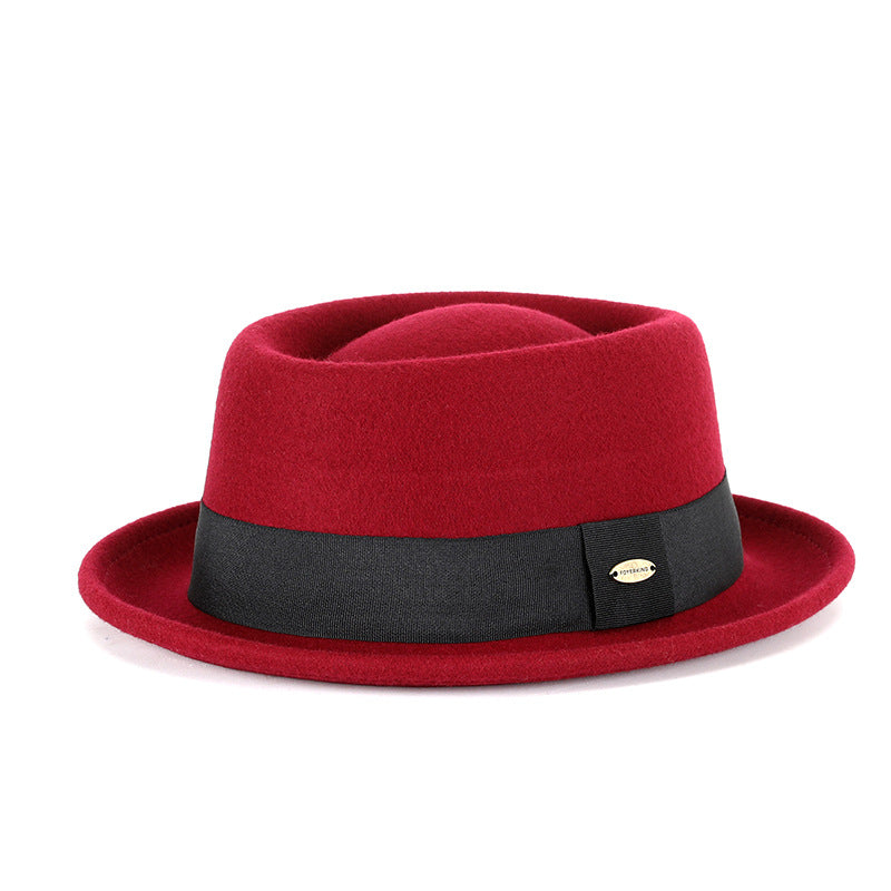 Chapeau vintage concave-convexe